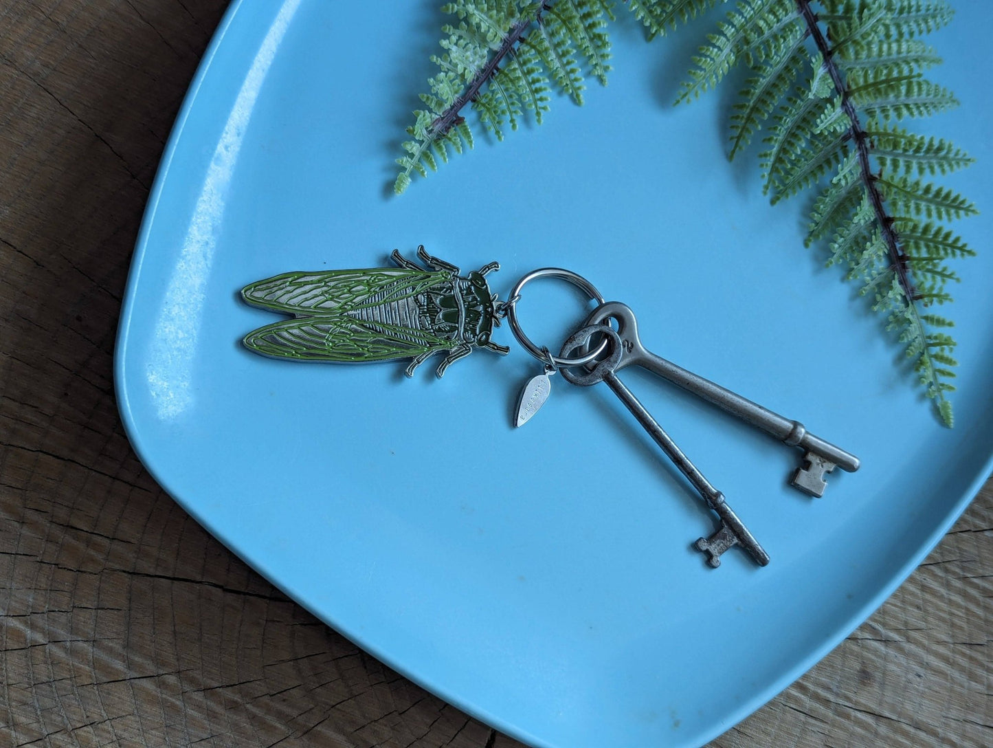 Metal enamel keychain / purse charm | cicada - MST Goodsilikesara | art + goods