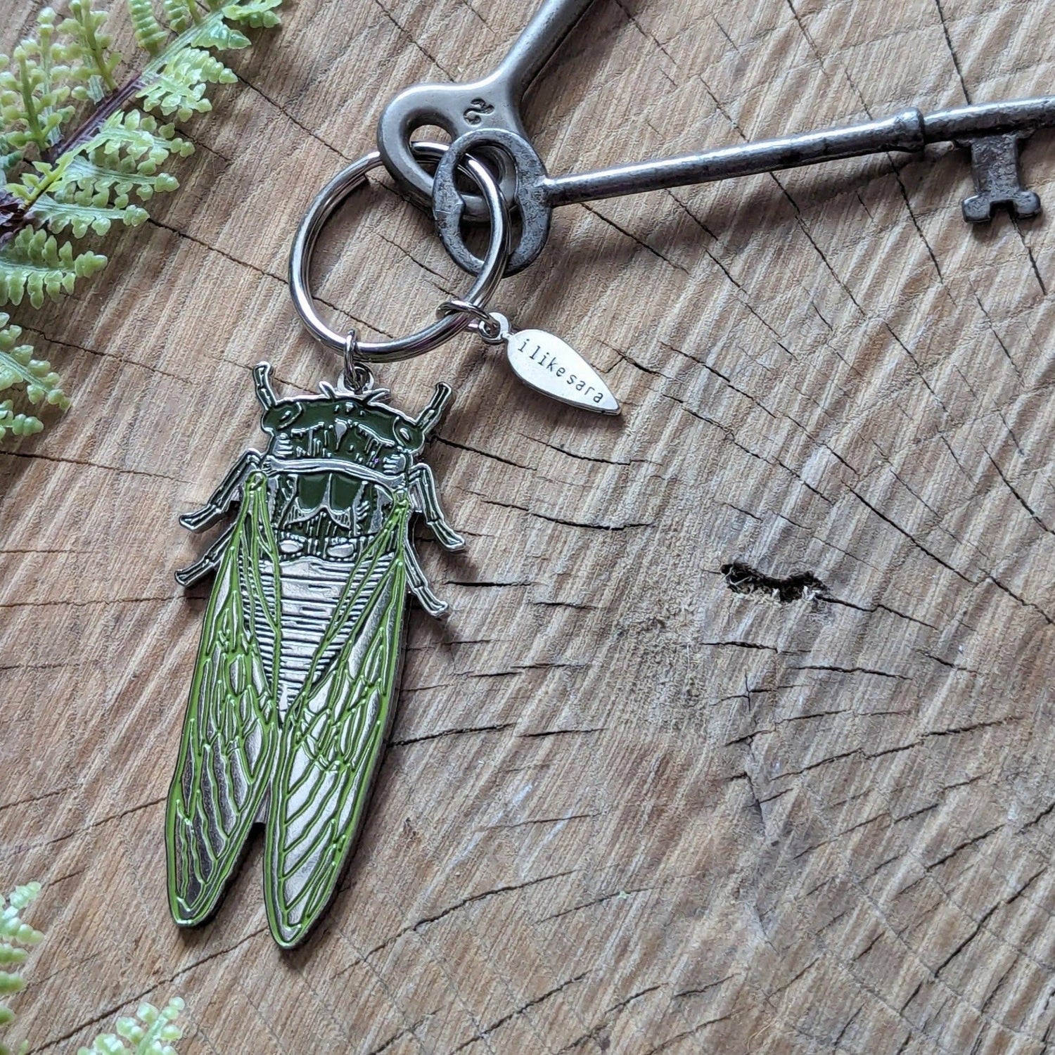 Metal enamel keychain / purse charm | cicada - MST Goodsilikesara | art + goods