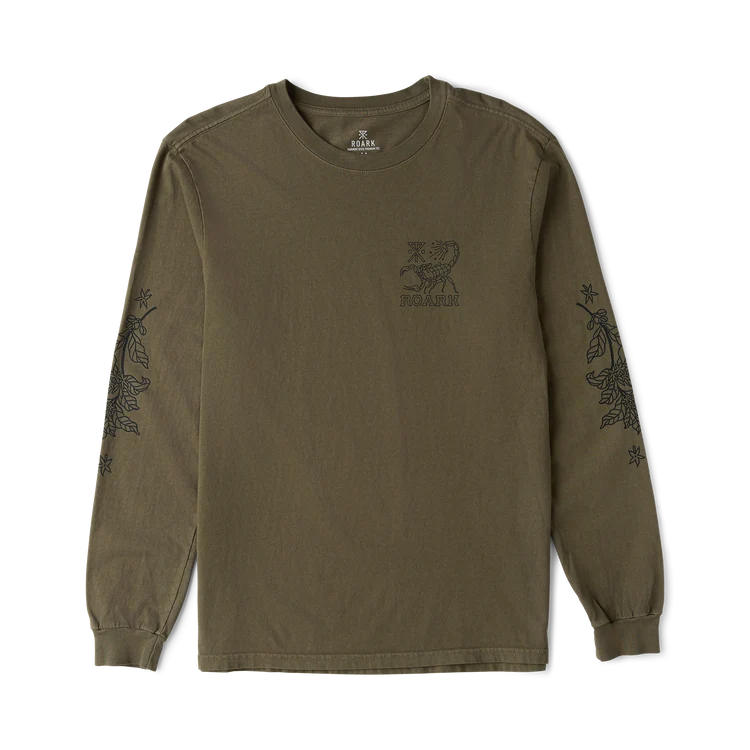 Reading Ritual Long Sleeve Tee in Military