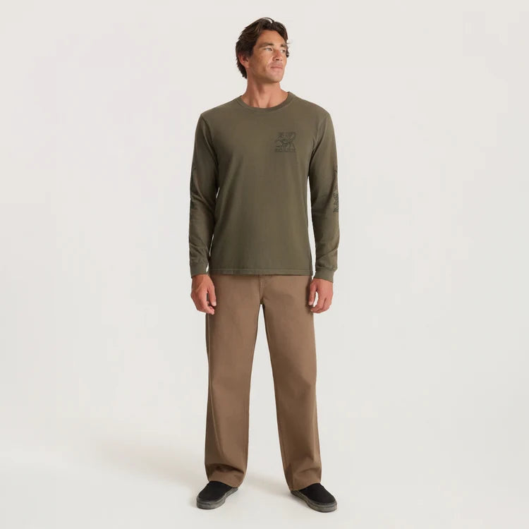 Reading Ritual Long Sleeve Tee in Military
