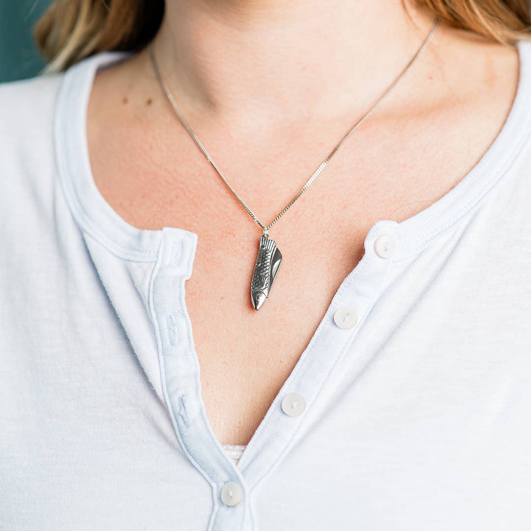 Small Silver Fish Knife Necklace - MST GoodsNecklacesOrnamental Things