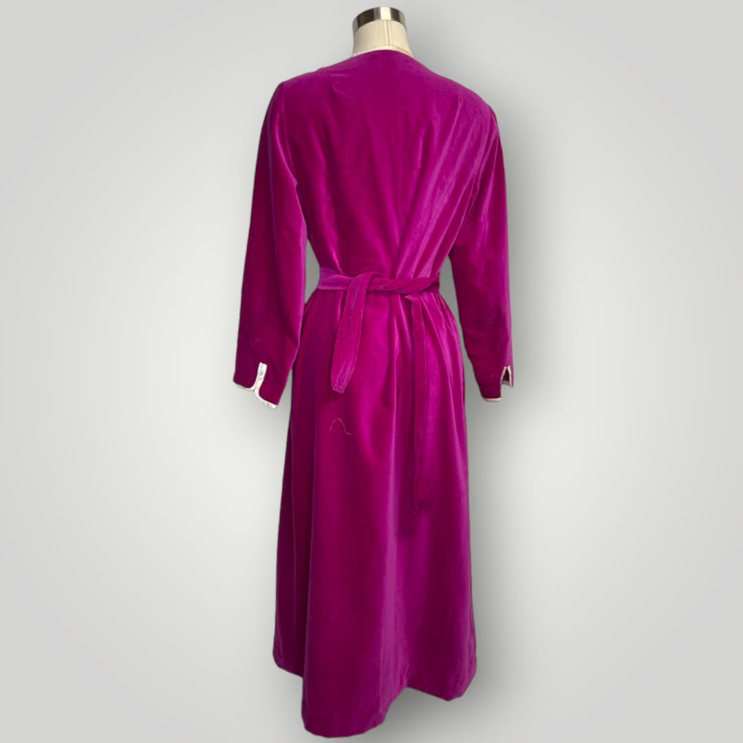 Vintage Dress I. Magnin by Dynasty Magenta Velvet Dress Robe Silk Lined Medium J