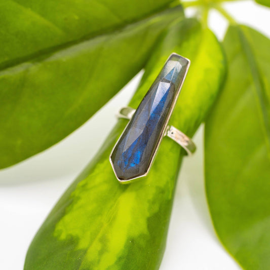 Sterling Silver Faceted Stone Point Ring - MST GoodsBaizaar