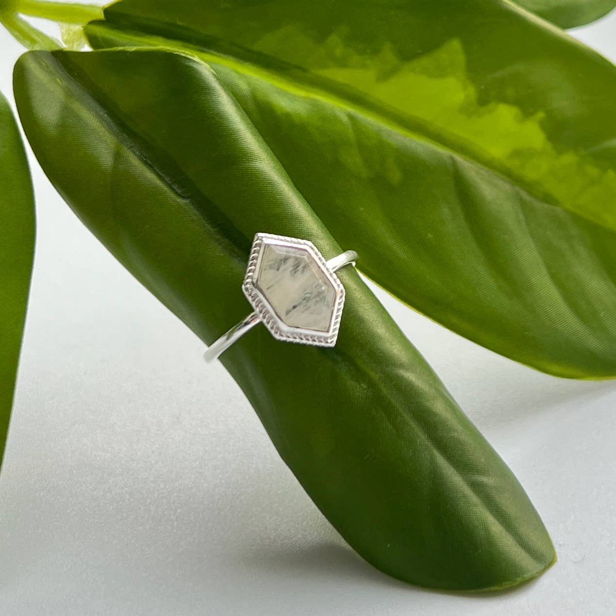 Sterling Silver Moonstone Solitaire Ring - SR122 - MST GoodsBaizaar