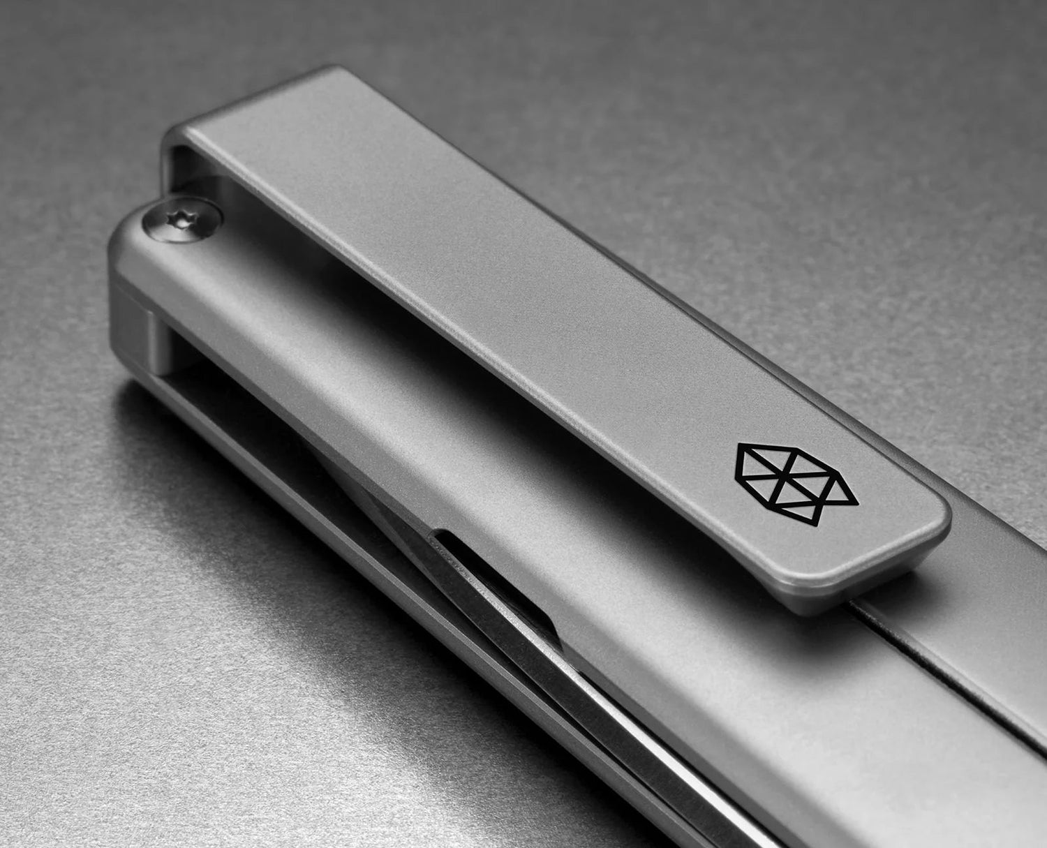 The Chapter 2 Knife - MST GoodsThe James Brand