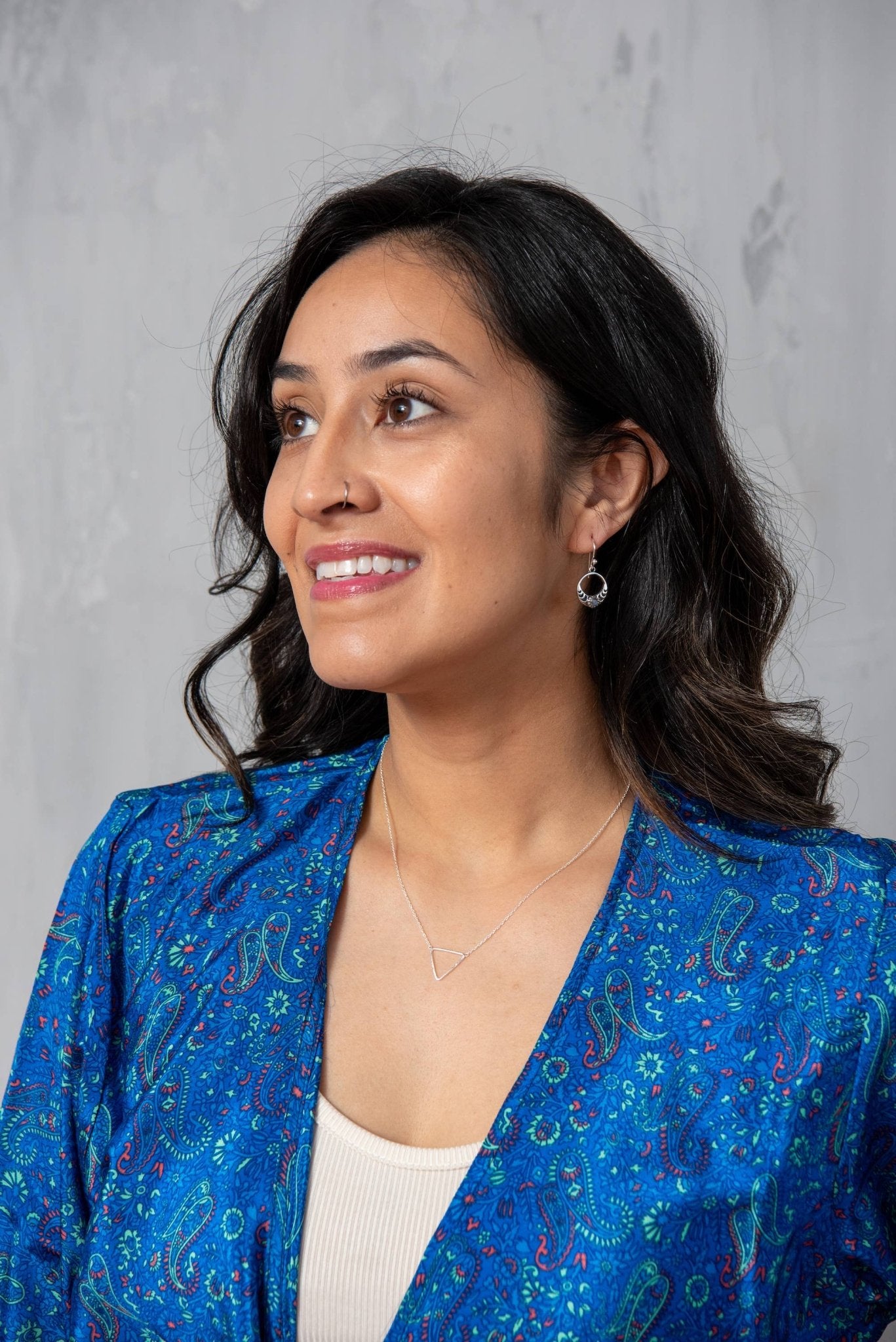 Triangle Necklace - MST GoodsNecklacesBaizaar