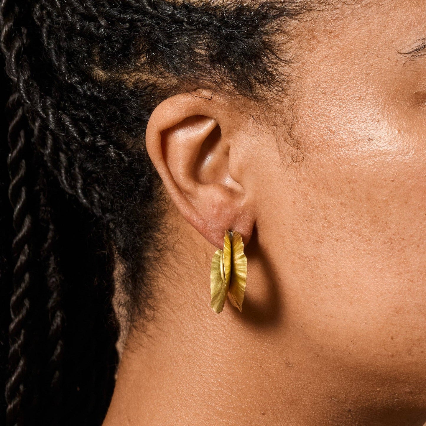 Usha Brass Ruffle Post Earrings - MST GoodsTen Thousand Villages