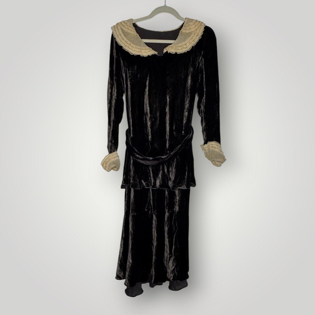 Vintage 1930s Dress Brown Velvet Belted Rhinestone Clasp Lace Collar S/M - MST GoodsHandmade