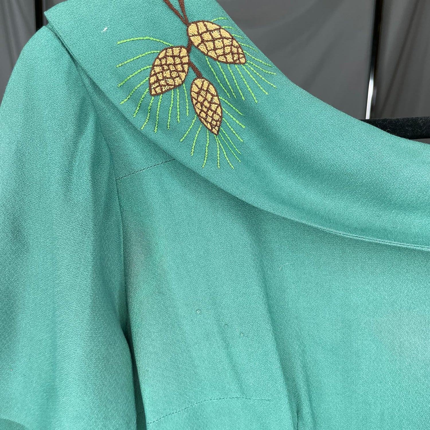 Vintage 1950s Dress Pinecone Embroidery Handmade Small Green Short Sleeve G - MST GoodsHandmade