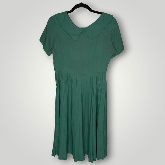 Vintage 1950s Dress Pinecone Embroidery Handmade Small Green Short Sleeve G - MST GoodsHandmade