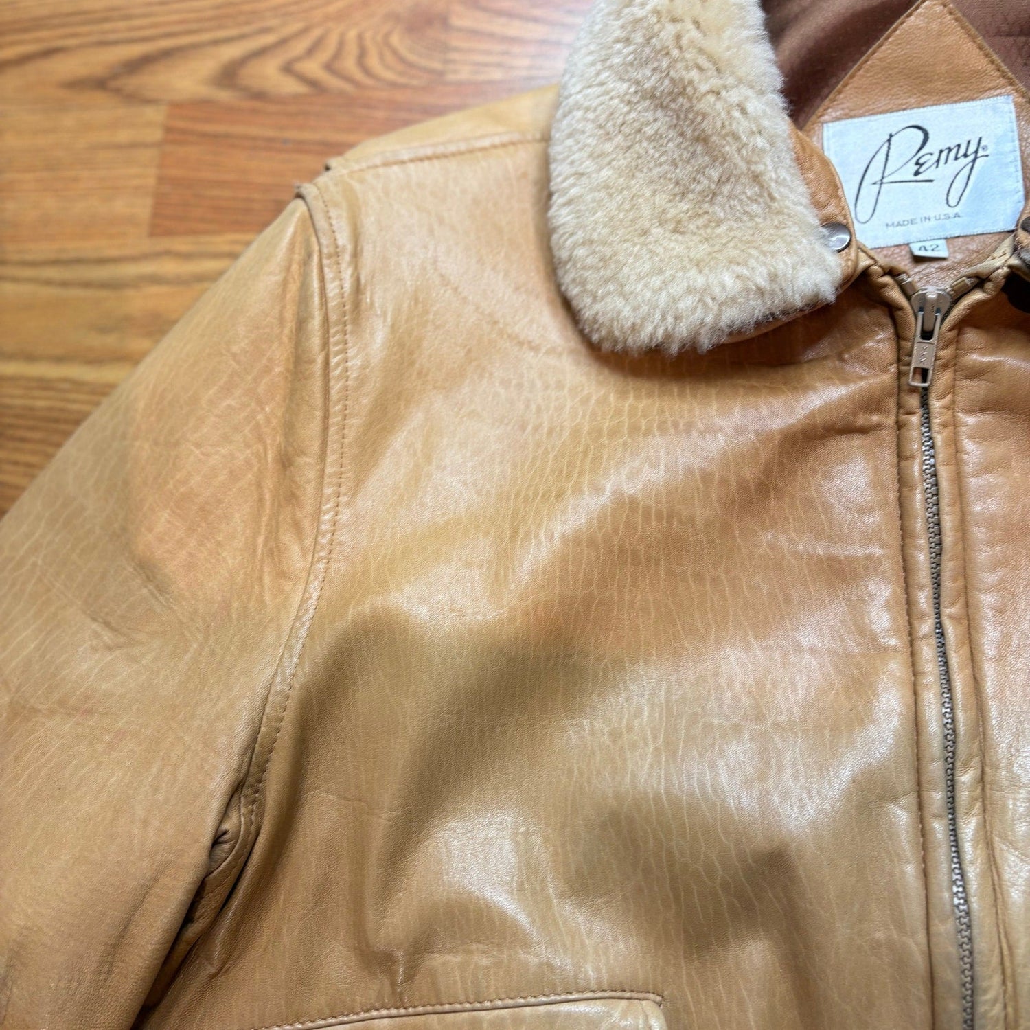 Vintage 1980s Remy Leather Bomber Tan Jacket Mens Large USA Shearling Collar - MST GoodsVintage