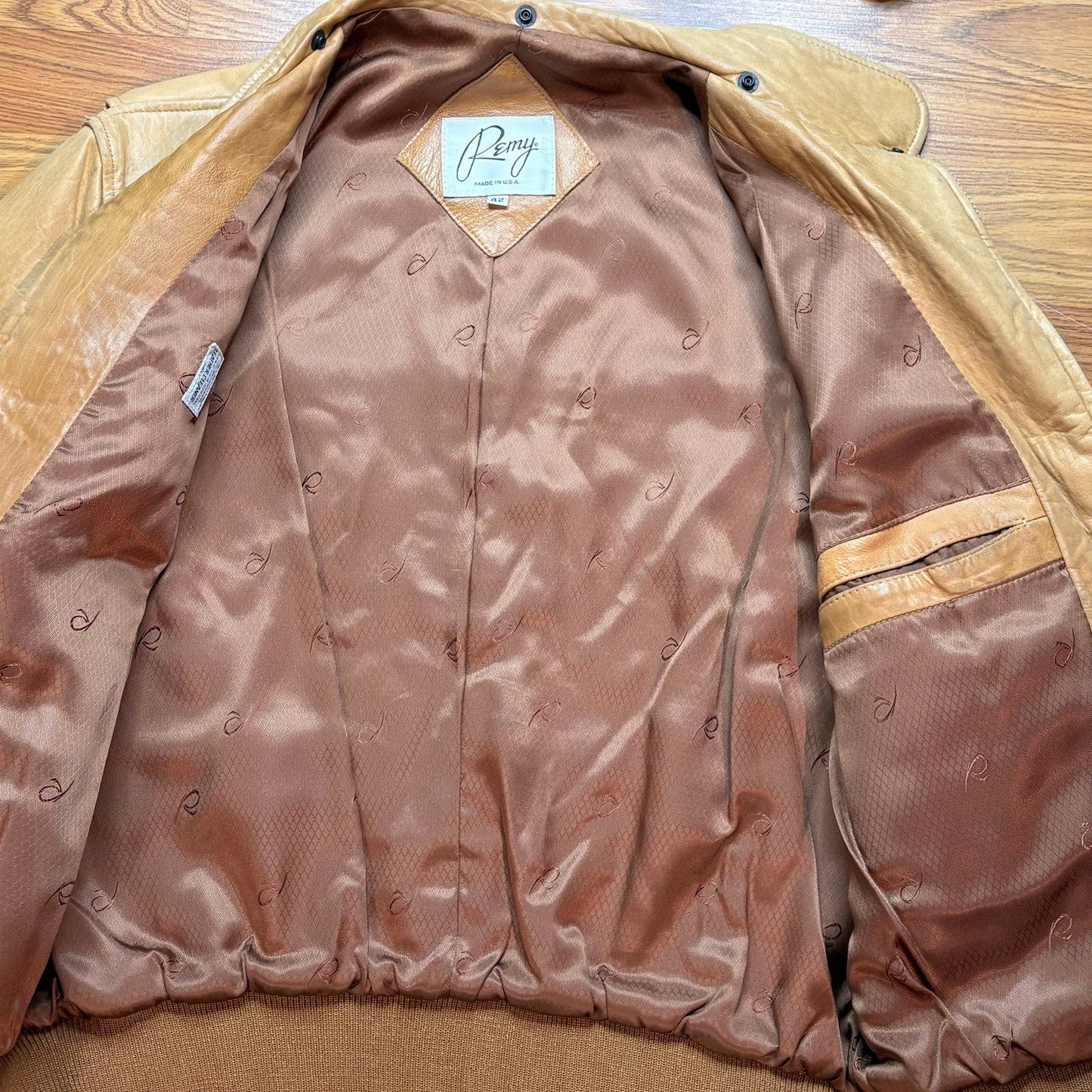 Vintage 1980s Remy Leather Bomber Tan Jacket Mens Large USA Shearling Collar - MST GoodsVintage