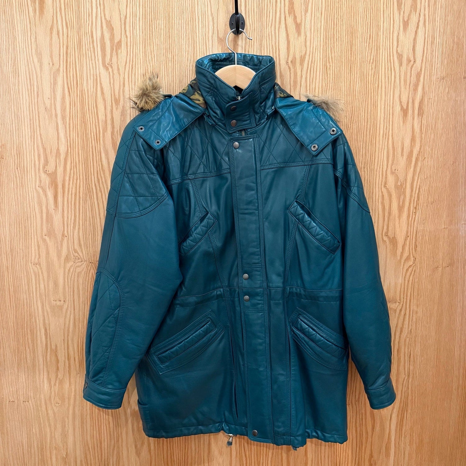 Vintage 1990 Saxony Parka Hooded Fur Lined Teal Green Leather L Men's Long - MST Goodssaxony