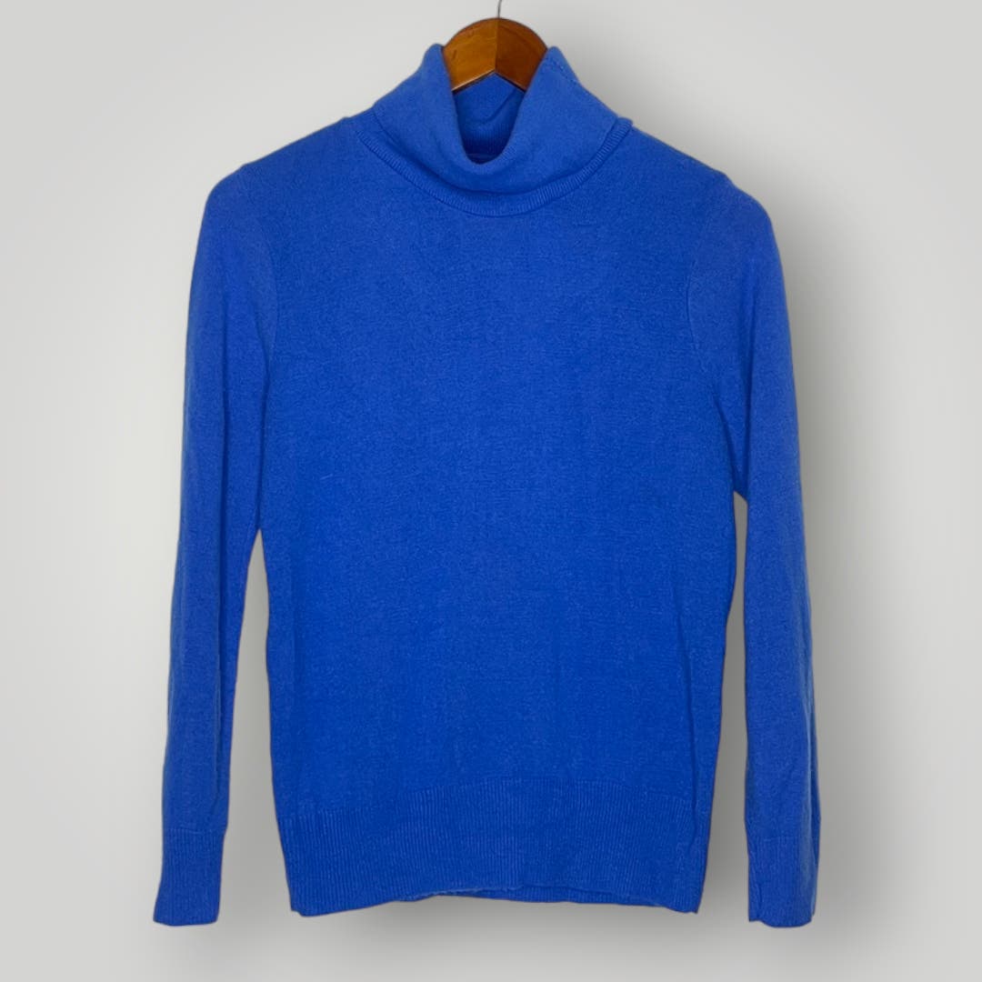 Vintage Blue Wool Lightweight Sweater Pearls Turtleneck Knit Women's Small - MST GoodsVintage