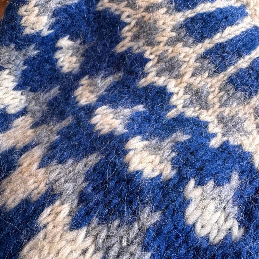 Vintage Handmade Icelandic Wool Sweater Blue White - MST GoodsVintage