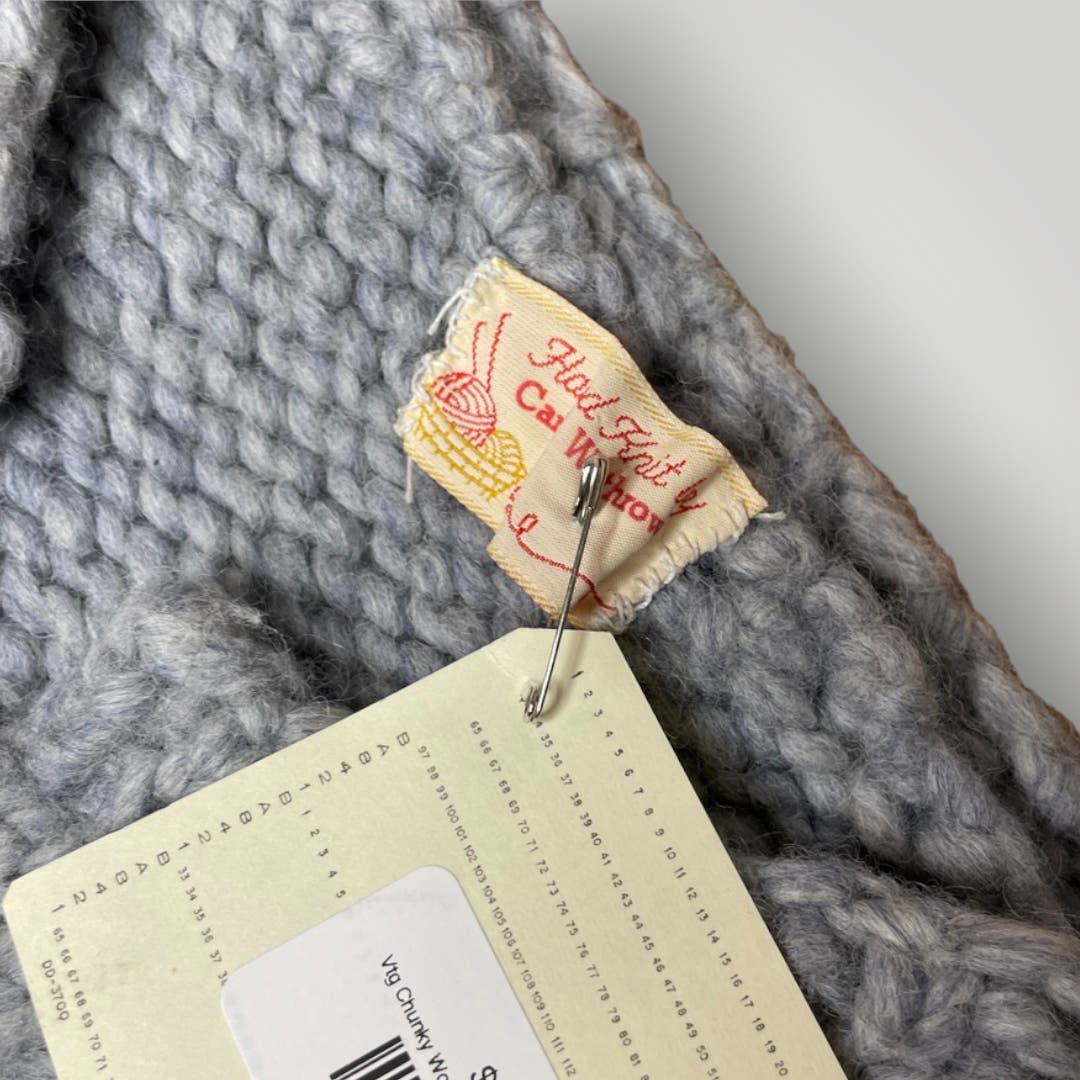 Vintage Knit Sweater Vest Reindeer Heavy Wool Handmade Gray Cream Zip Front L - MST GoodsHandmade