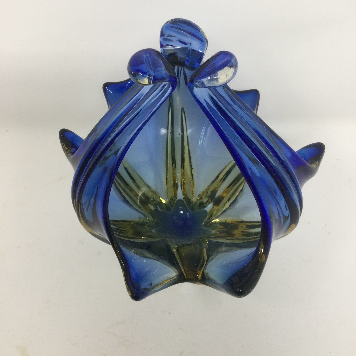 Vintage Murano Art Glass Basket Handmade Italy 1960s Mid Century - MST GoodsMurano