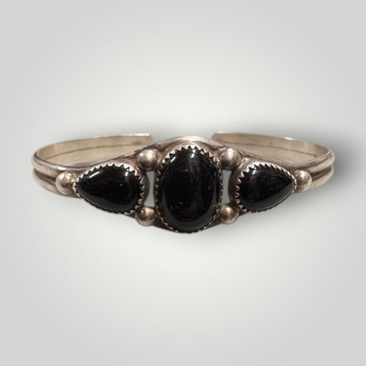 Vintage Native Sterling Onyx Cuff Bracelet Signed Pat Yazzie - MST GoodsPat Yazzie