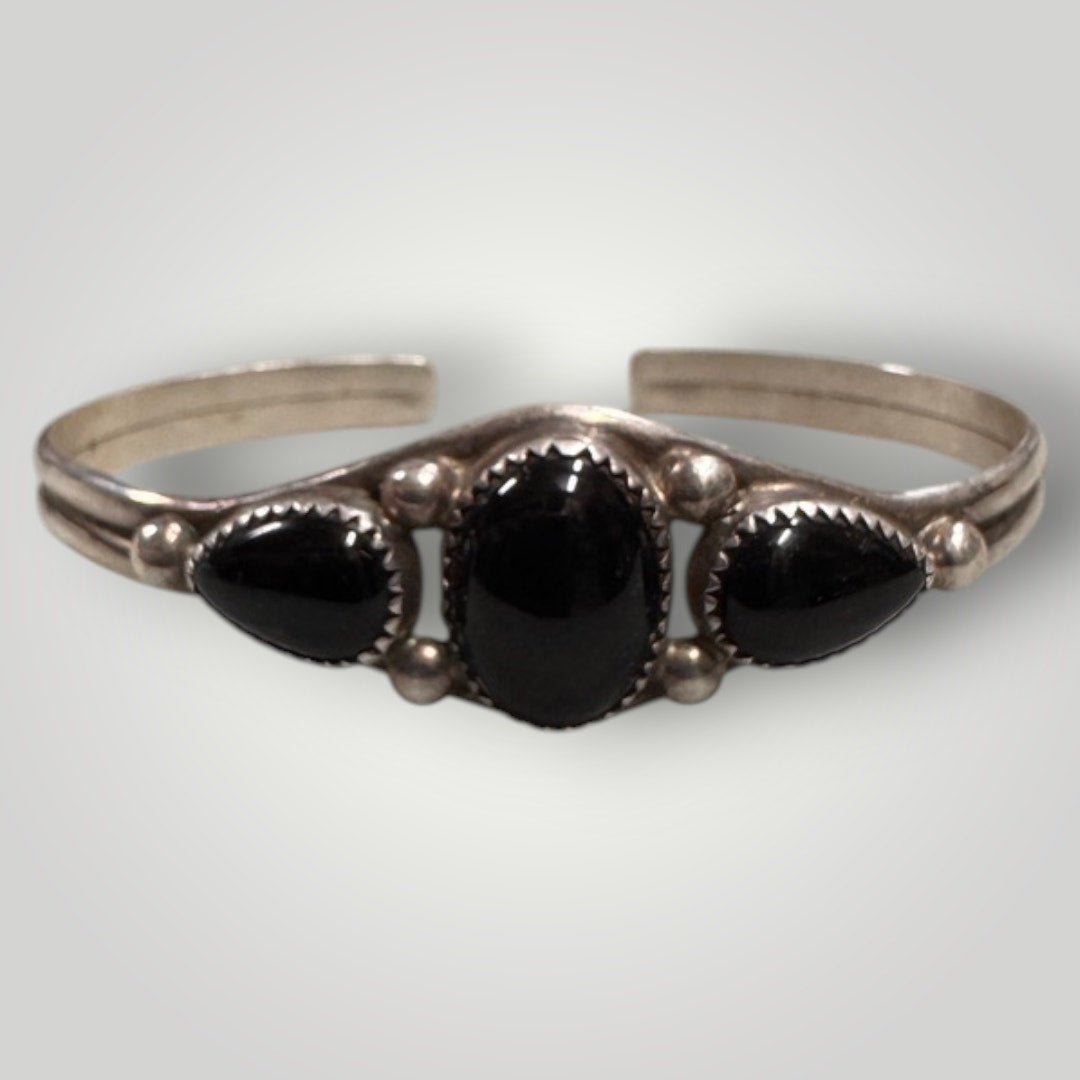 Vintage Native Sterling Onyx Cuff Bracelet Signed Pat Yazzie - MST GoodsPat Yazzie