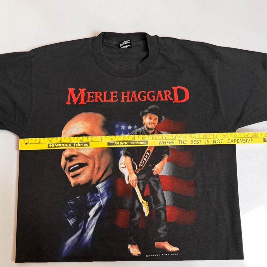Vintage Tour T-Shirt Merle Haggard The Legend Continues Men's Medium Single St - MST GoodsFruit of the Loom