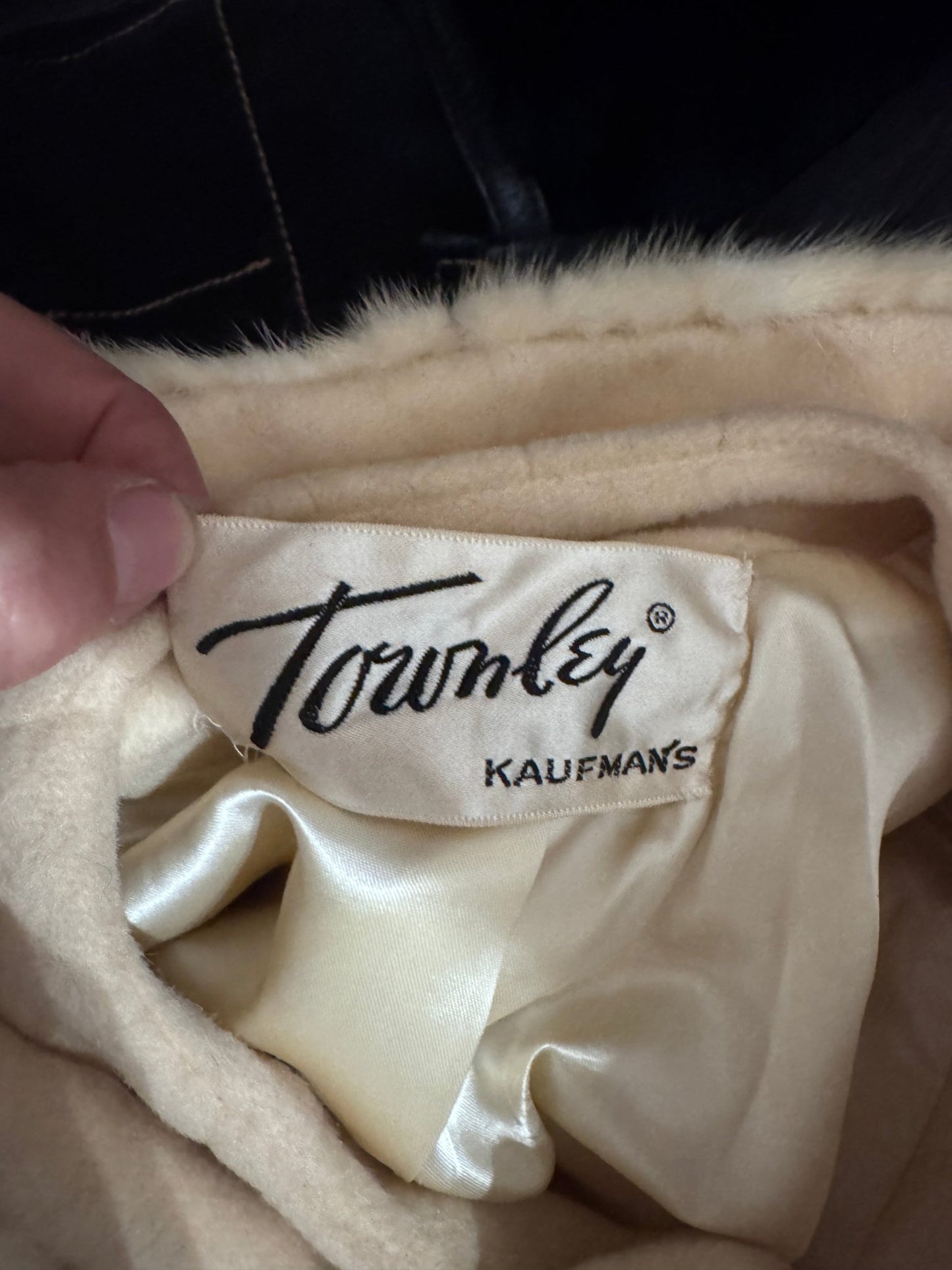 Vtg Wool Cream Mink Collar Coat - MST GoodsVintage