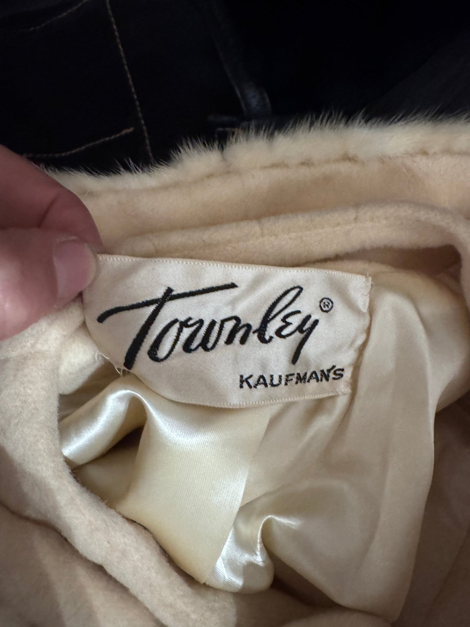 Vtg Wool Cream Mink Collar Coat - MST GoodsVintage
