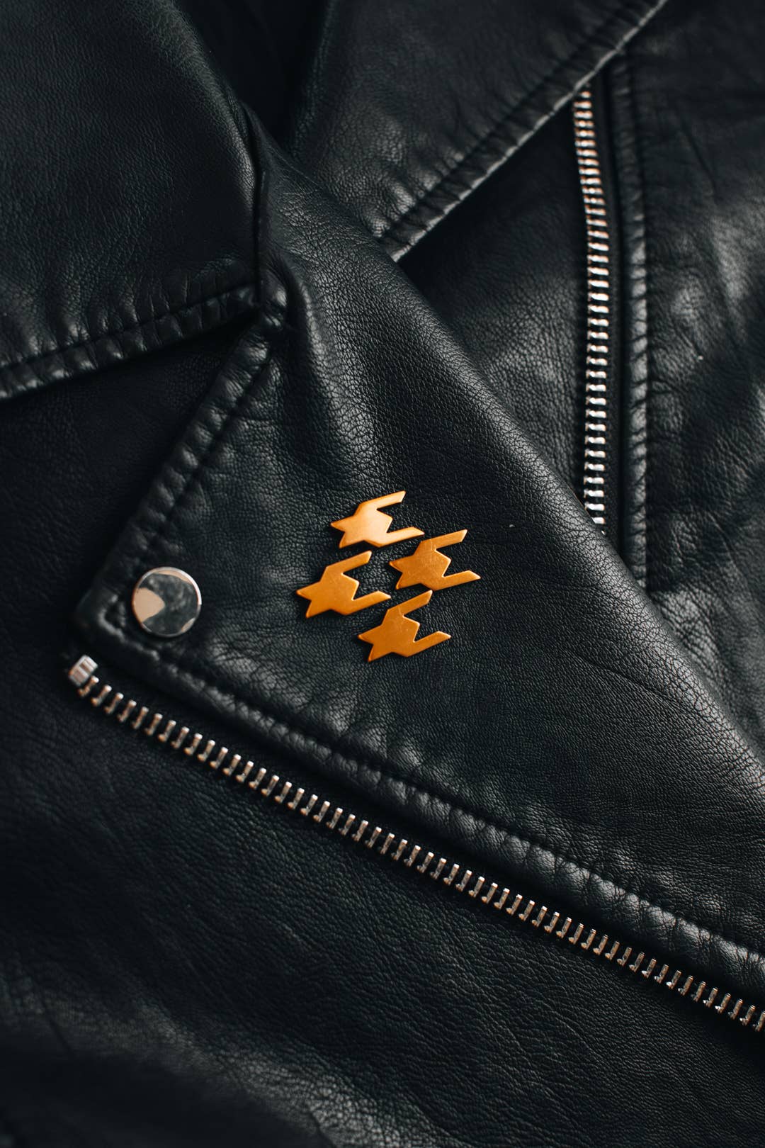 Houndstooth Enamel Pin