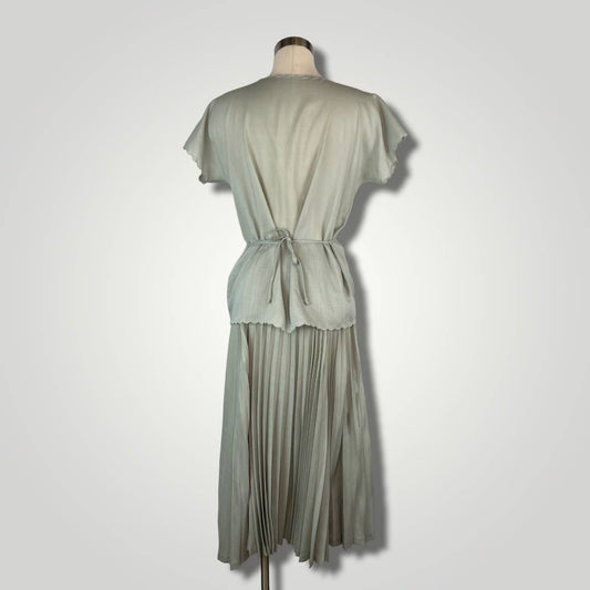 Vintage 1940s Montaldo’s Skirt Set Scalloped Blouse Belted Pleated XS B106