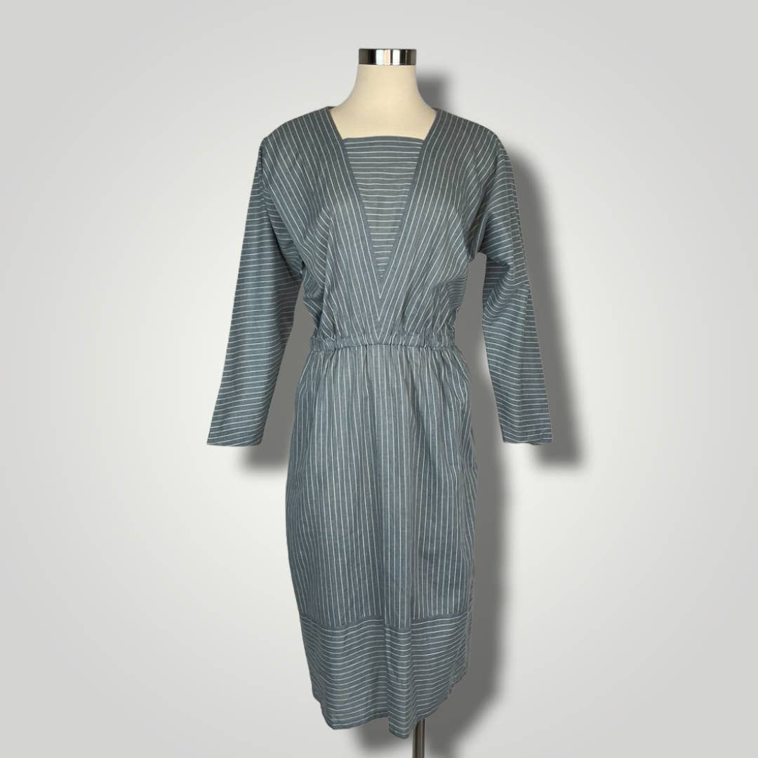 Vintage 1980s Handmade Blue Gray Pinstripe Dress Batwing Large Knee Length A1025
