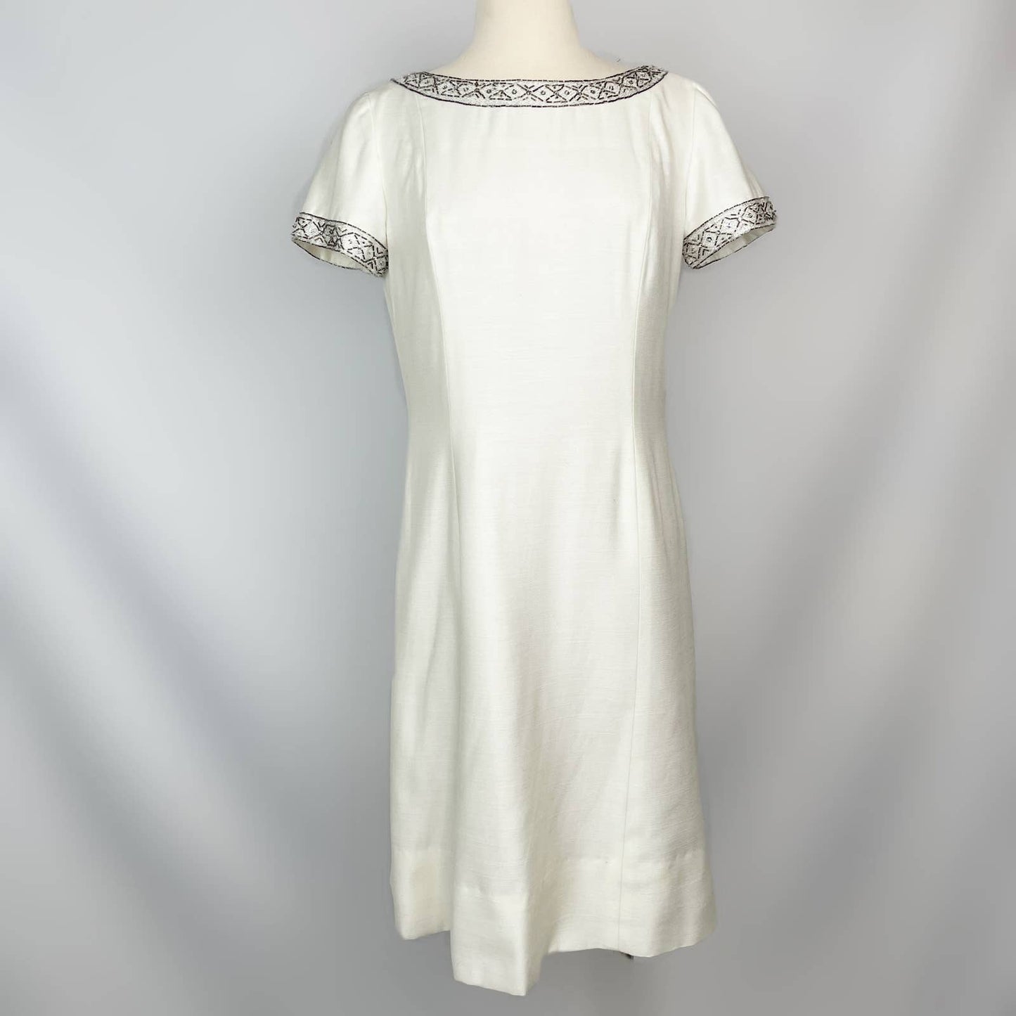 Vintage R & K Originals 1960s Dress Ivory Beaded Collar Knee Length M/L a1004