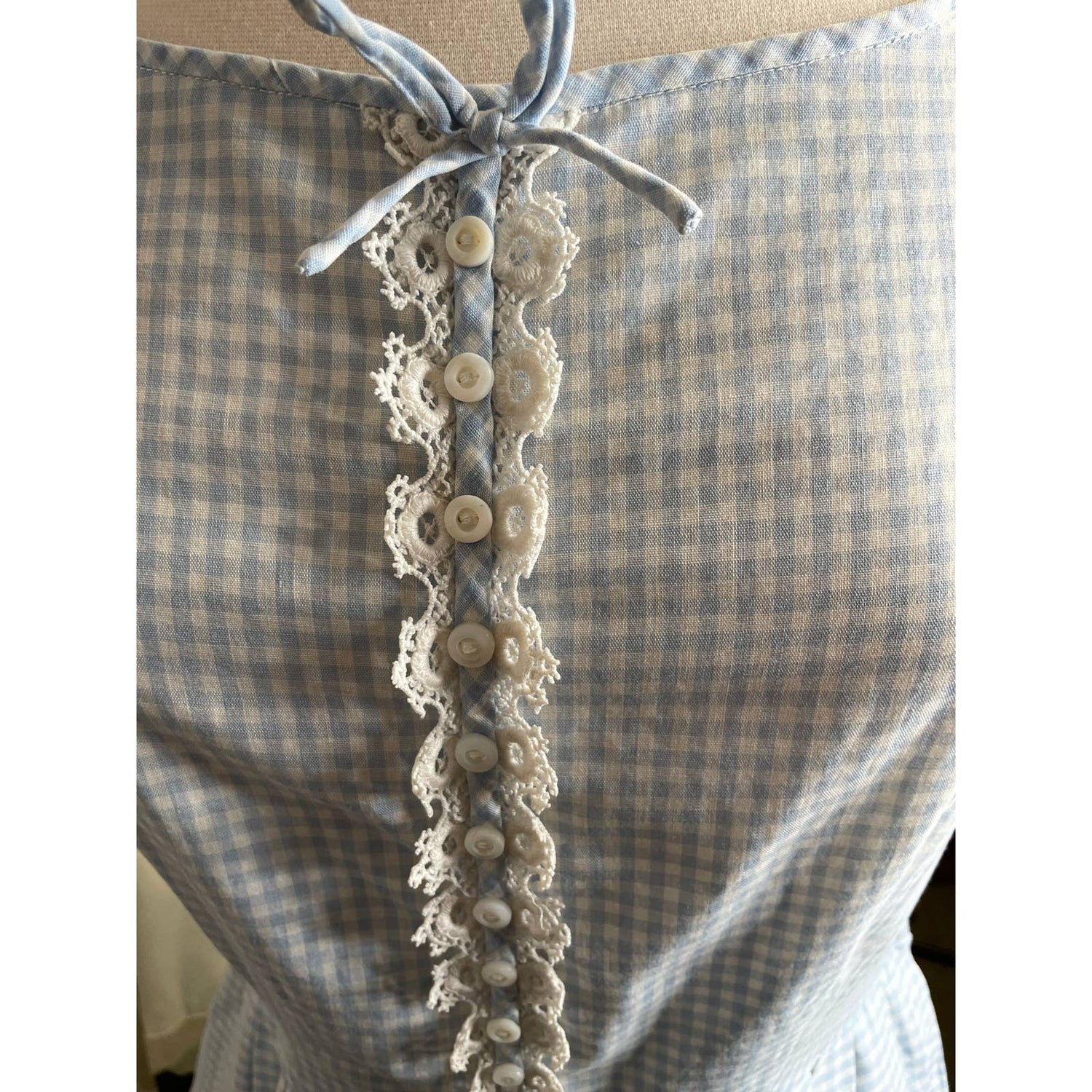 Vintage 1950s Gingham Check Dress Blue White Short Sleeve Medium Bow Lace b137 - MST GoodsVintage