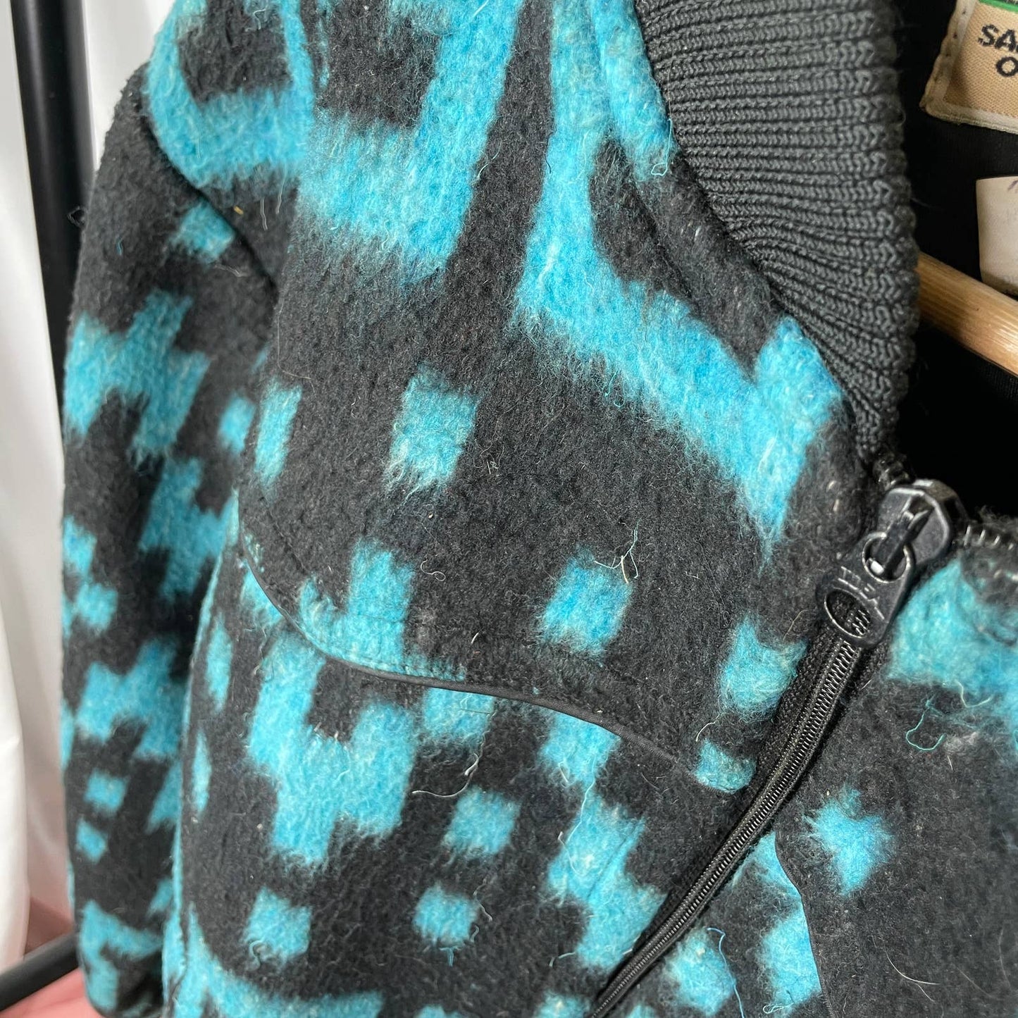 Vintage To Saddlesmith Outfitters Geometric Blue Black Wool Blend L R109 - MST GoodsVintage