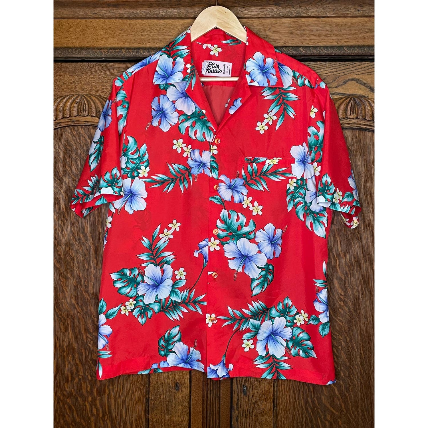 Vtg Hilo Hattie’s Hawaiian Shirt Red Hibiscus Floral L 1970s Made in USA - MST GoodsVintage